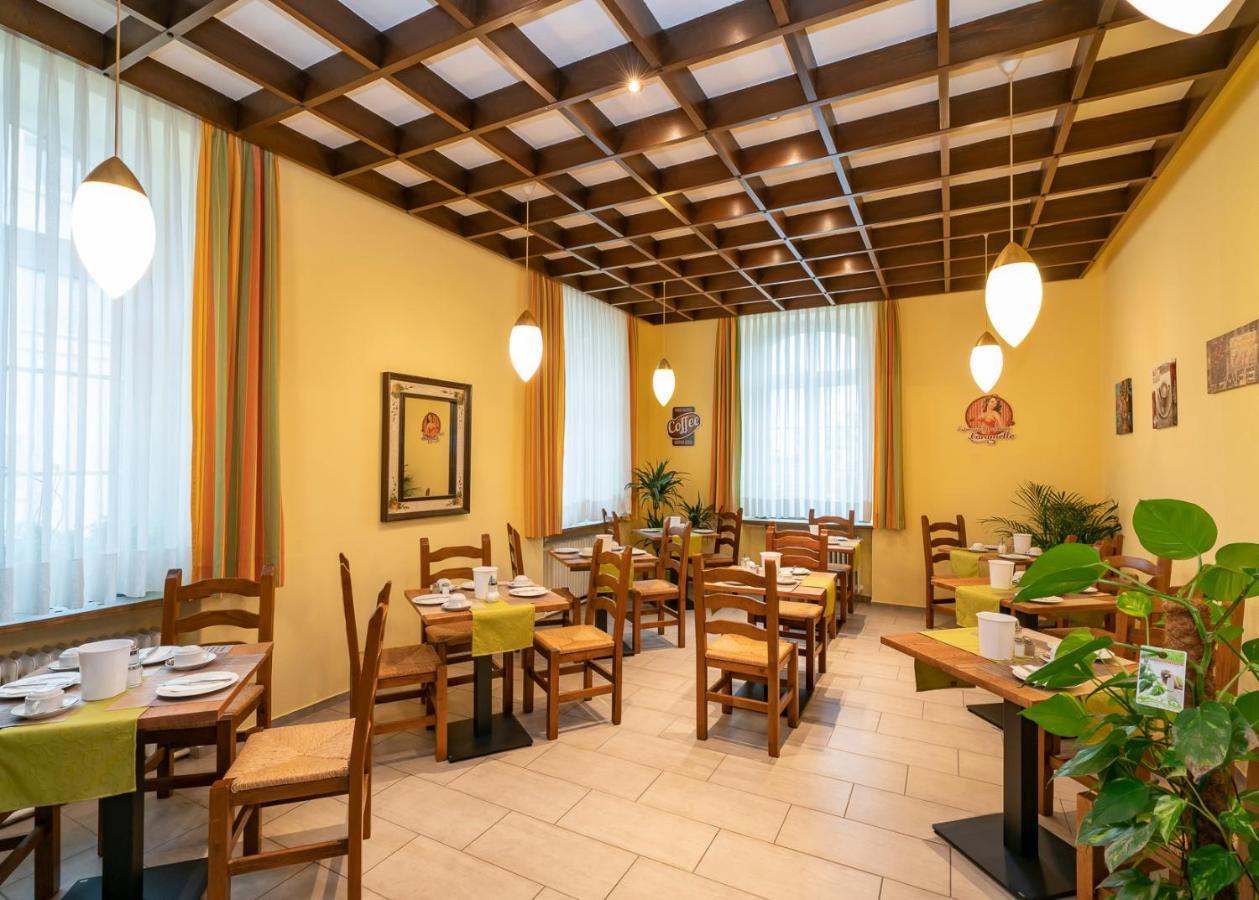 Hotel Restaurant Schwert Kehl Екстериор снимка