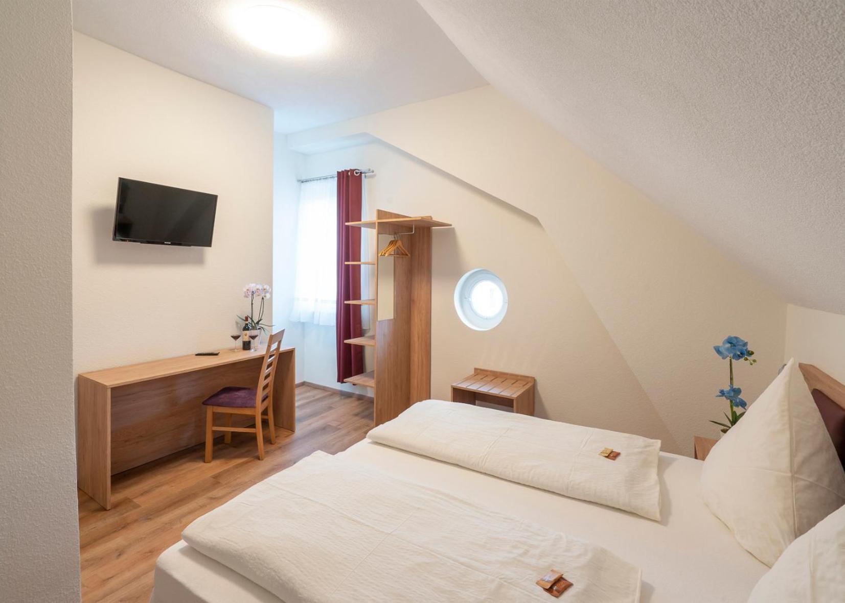 Hotel Restaurant Schwert Kehl Екстериор снимка