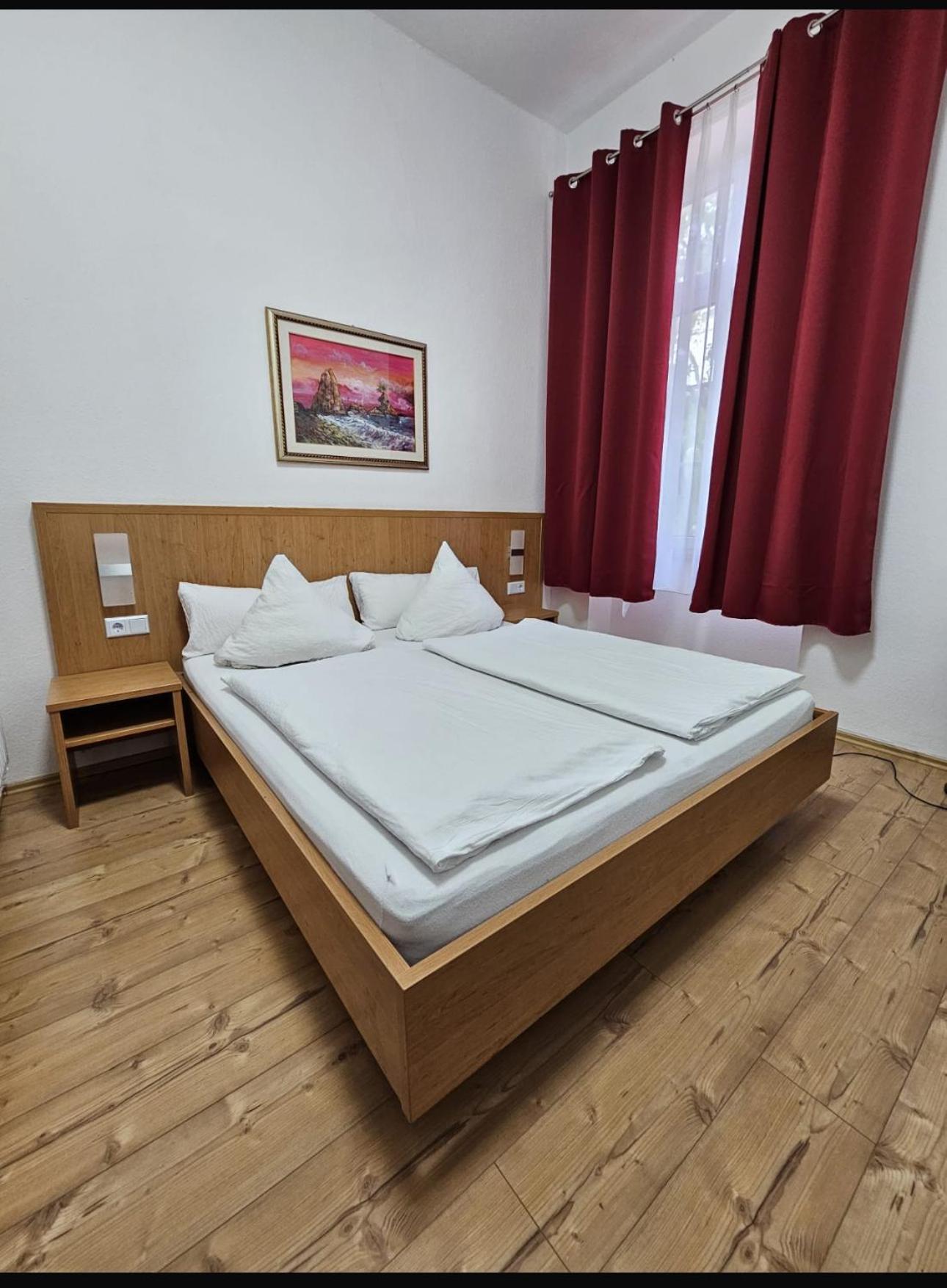 Hotel Restaurant Schwert Kehl Екстериор снимка