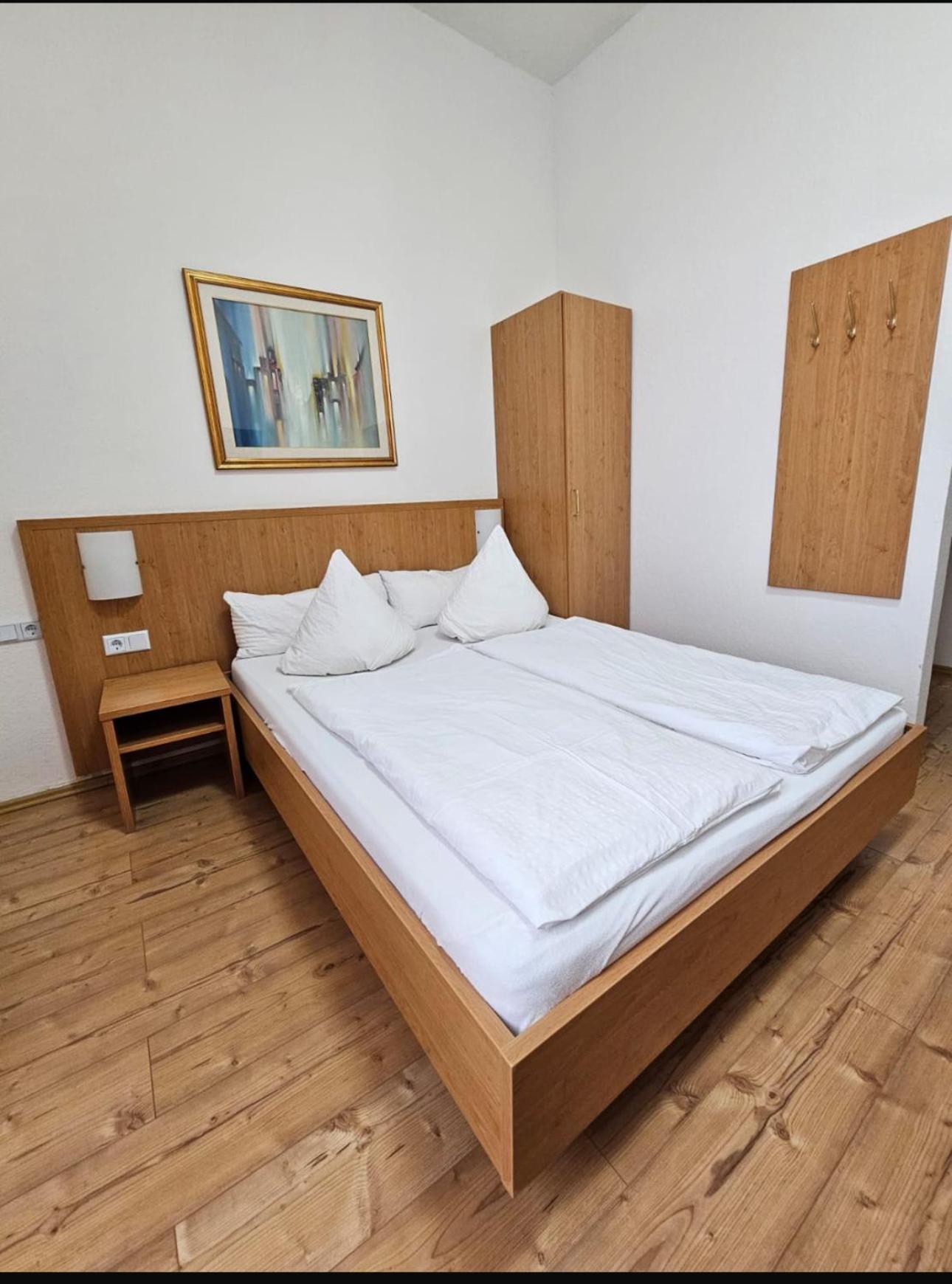 Hotel Restaurant Schwert Kehl Екстериор снимка