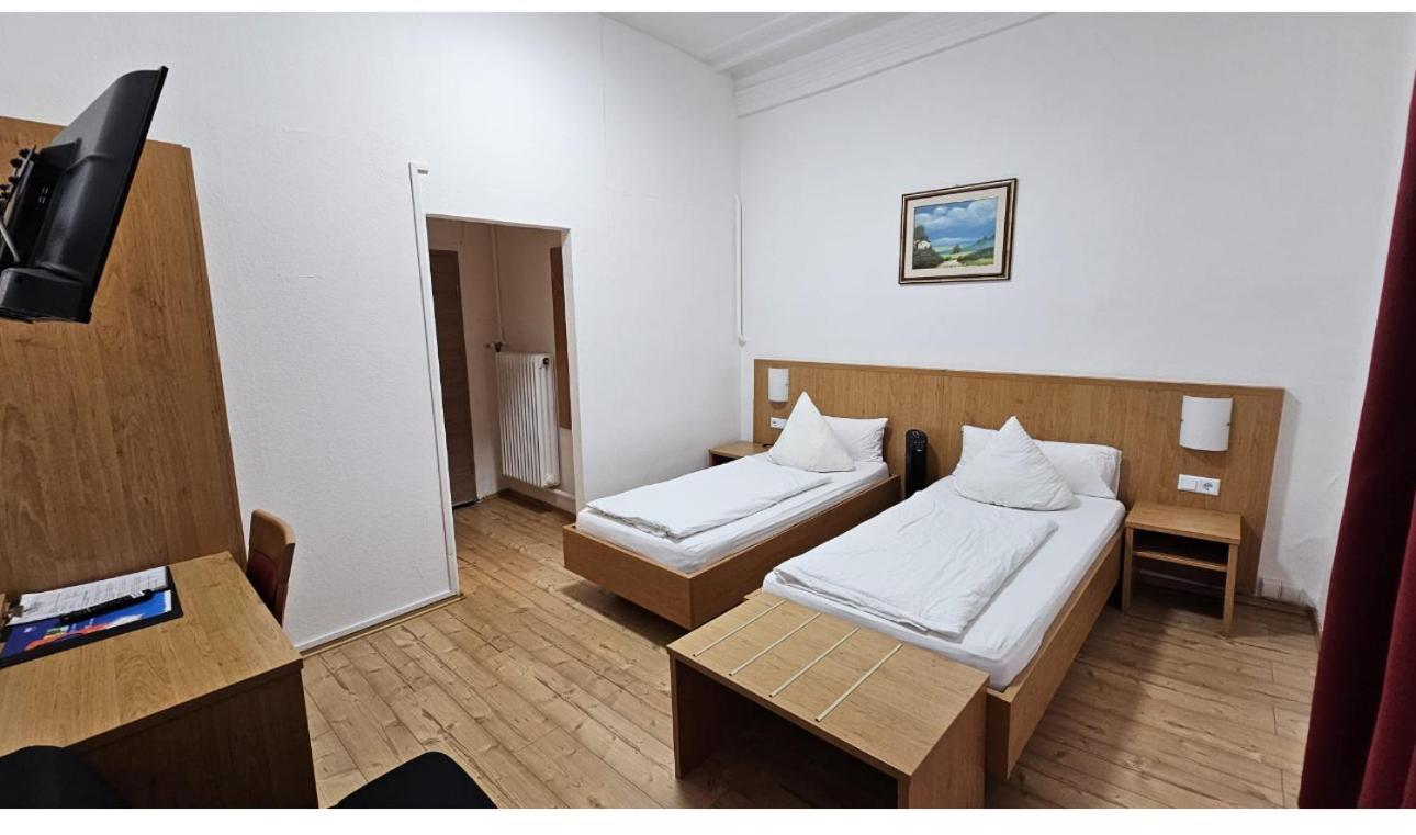 Hotel Restaurant Schwert Kehl Екстериор снимка