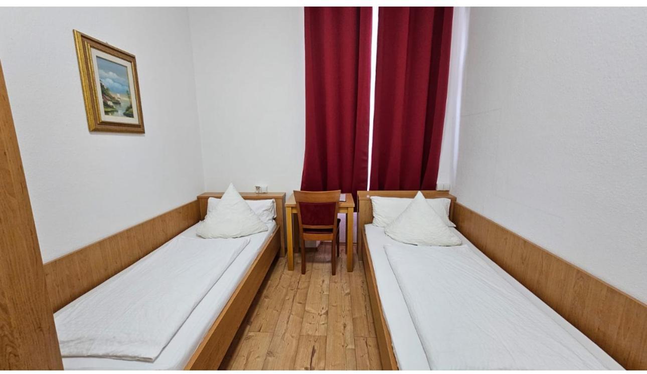 Hotel Restaurant Schwert Kehl Екстериор снимка