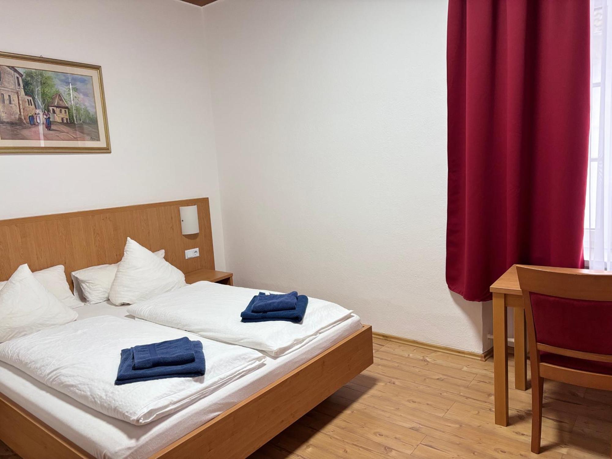Hotel Restaurant Schwert Kehl Екстериор снимка